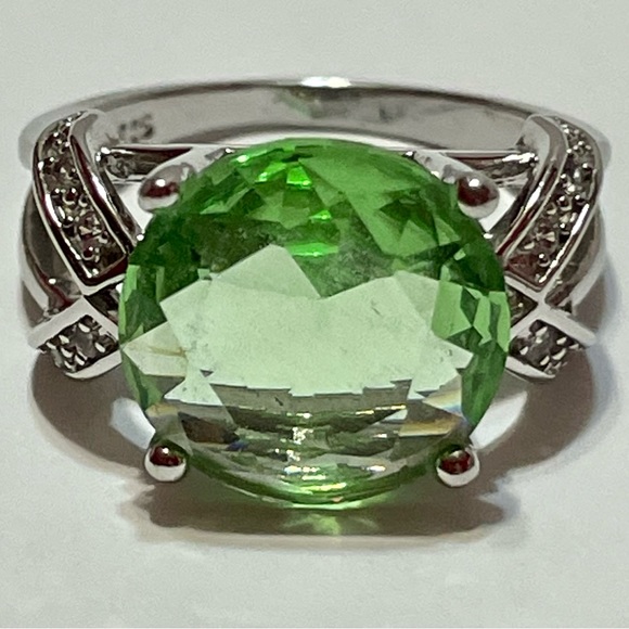 Sterling Silver Green Amethyst Cocktail Ring - Size 5.75 - Picture 2 of 4